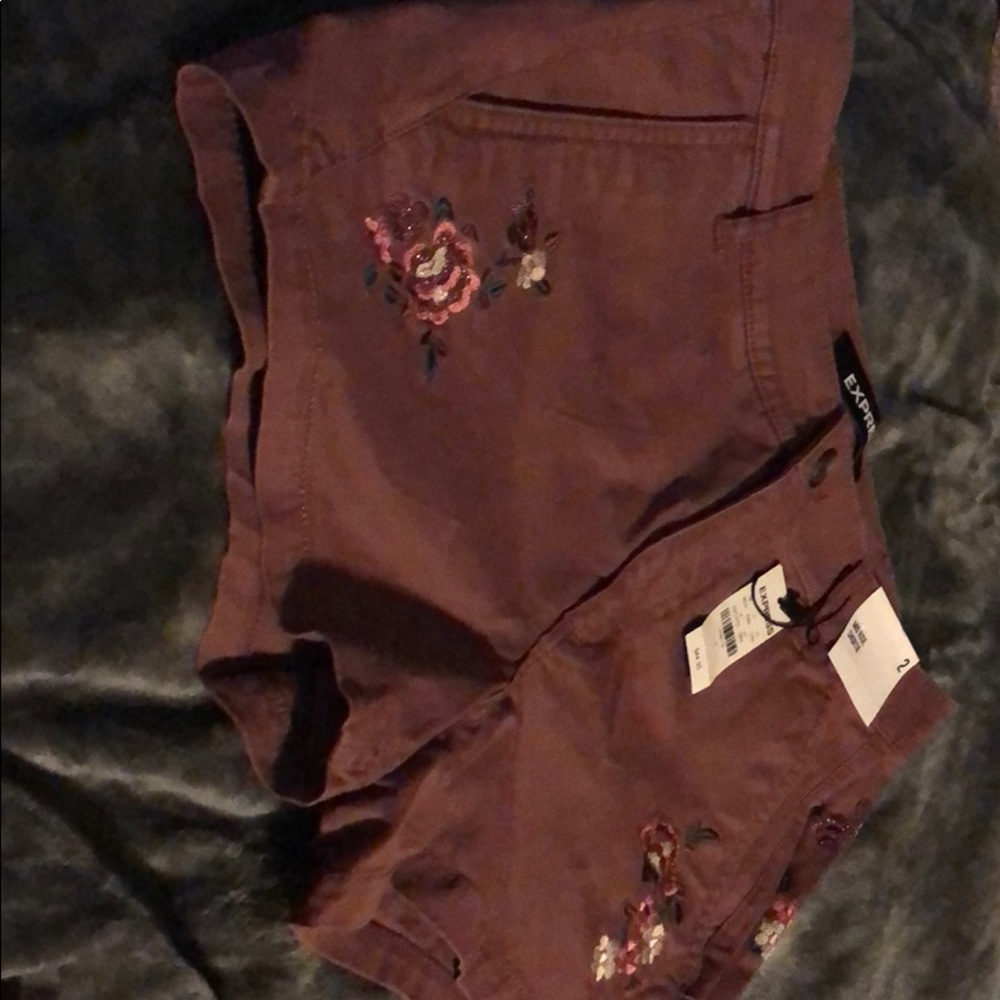 Burgundy mid rise shortie